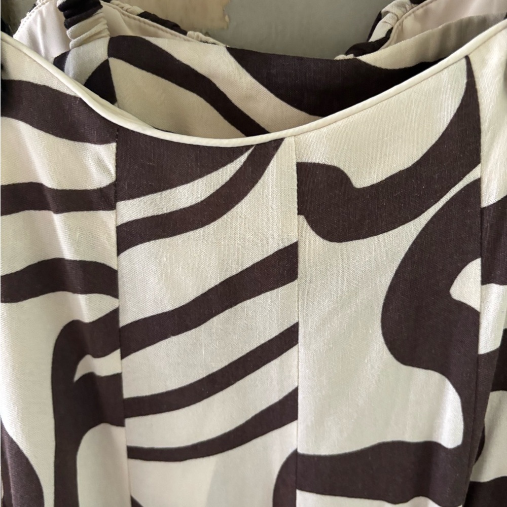 Stylish Brown and off white color Women's skirt set - Picture 6 of 12
